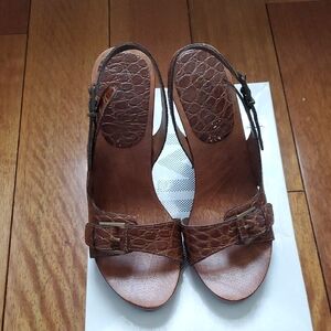 MIA Brown Size 7